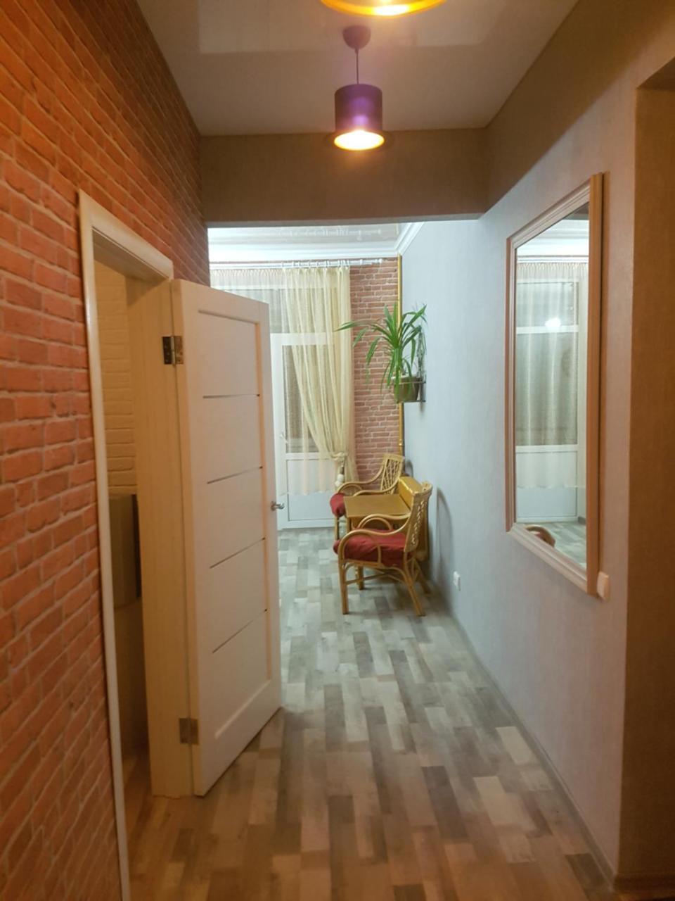 קרמנצ'וג Apartment New York Street מראה חיצוני תמונה