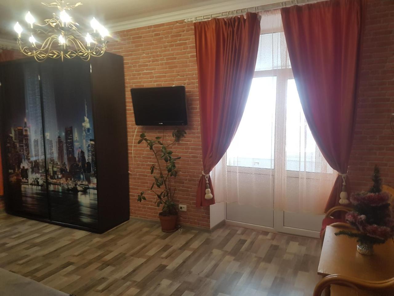 קרמנצ'וג Apartment New York Street מראה חיצוני תמונה